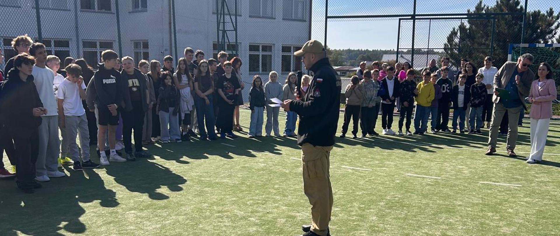 Próbna Ewakuacja w Przedszkolu oraz Publicznym Zespole Szkół im. Jana Pawła II w Łoniowie.