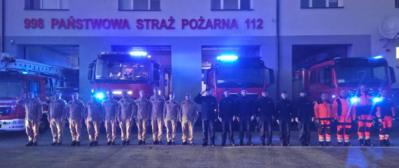 Strażacy z powiatu piskiego oddali hołd poległym funkcjonariuszom z Niska