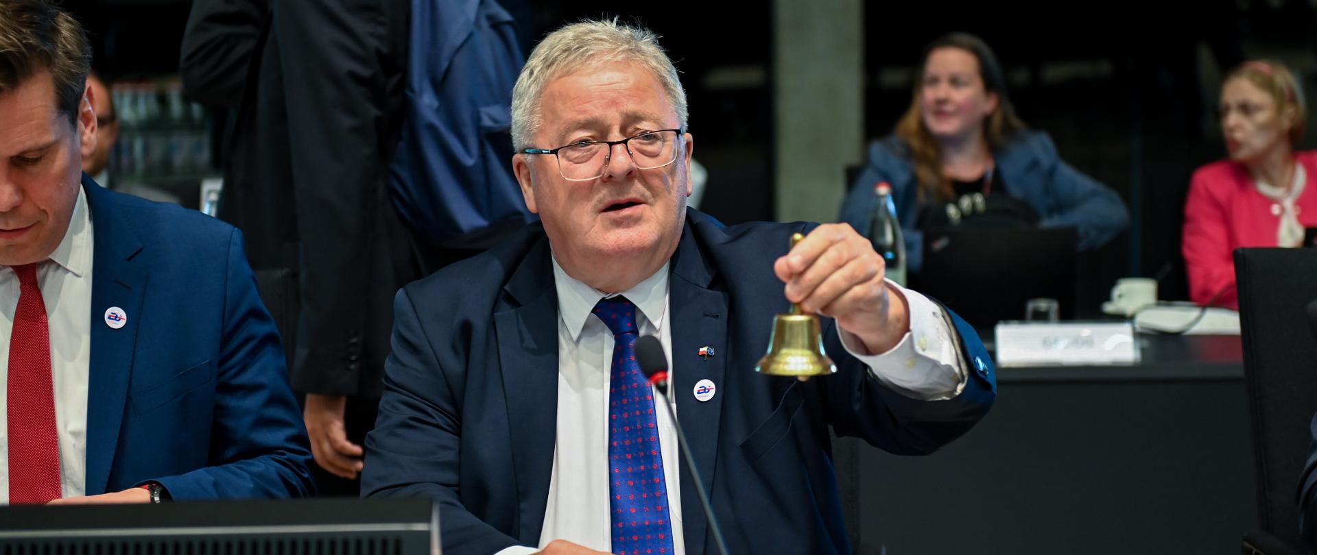 Minister Czesław Siekierski podczas posiedzenia Rady AGRIFSH