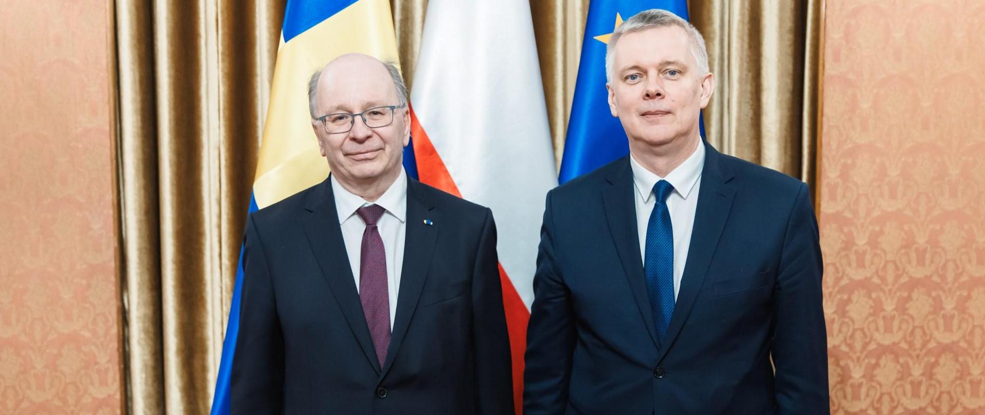 
Spotkanie Ministra Koordynatora Służb Specjalnych Tomasza Siemoniaka z Dyrektorem ds. Wywiadu Narodowego Szwecji Dagiem Harteliusem
