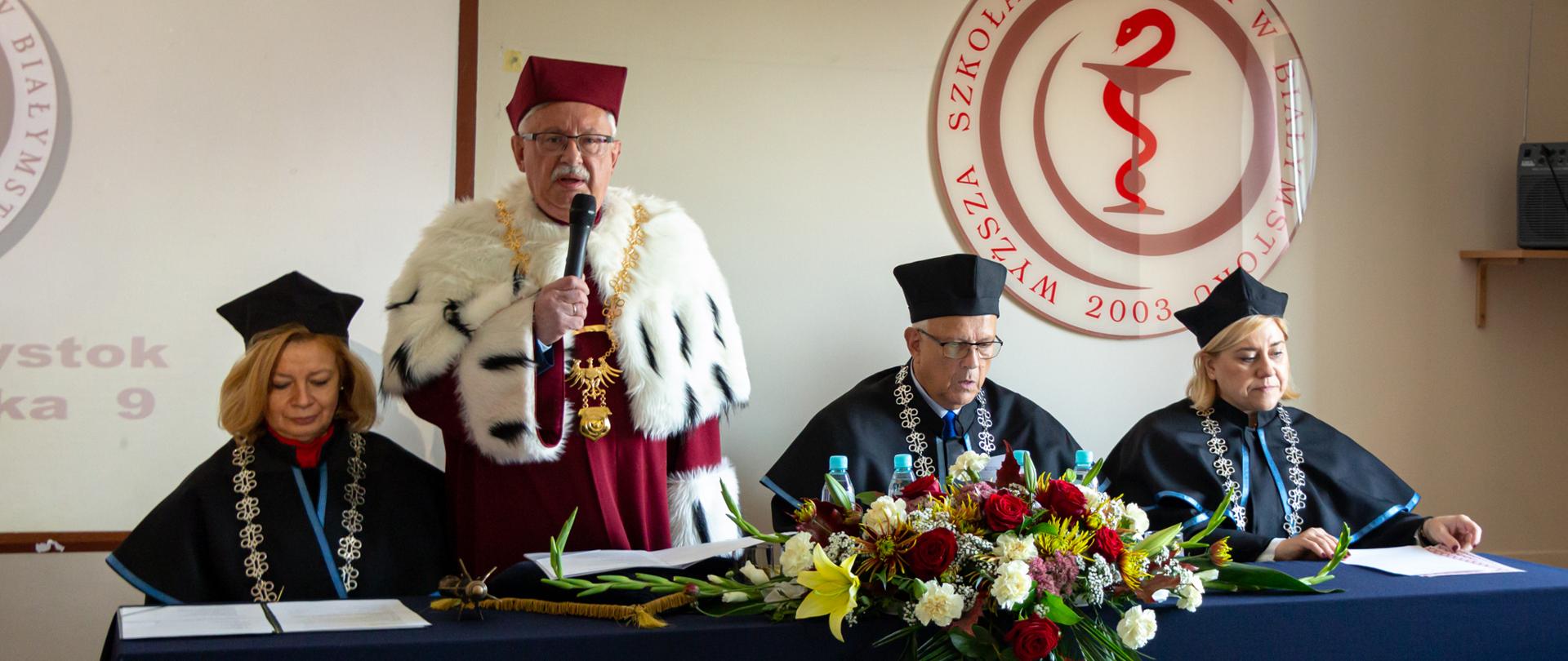 Inauguracja roku akademickiego 2021/20221 w Wyższej Szkole Medycznej w Białymstoku