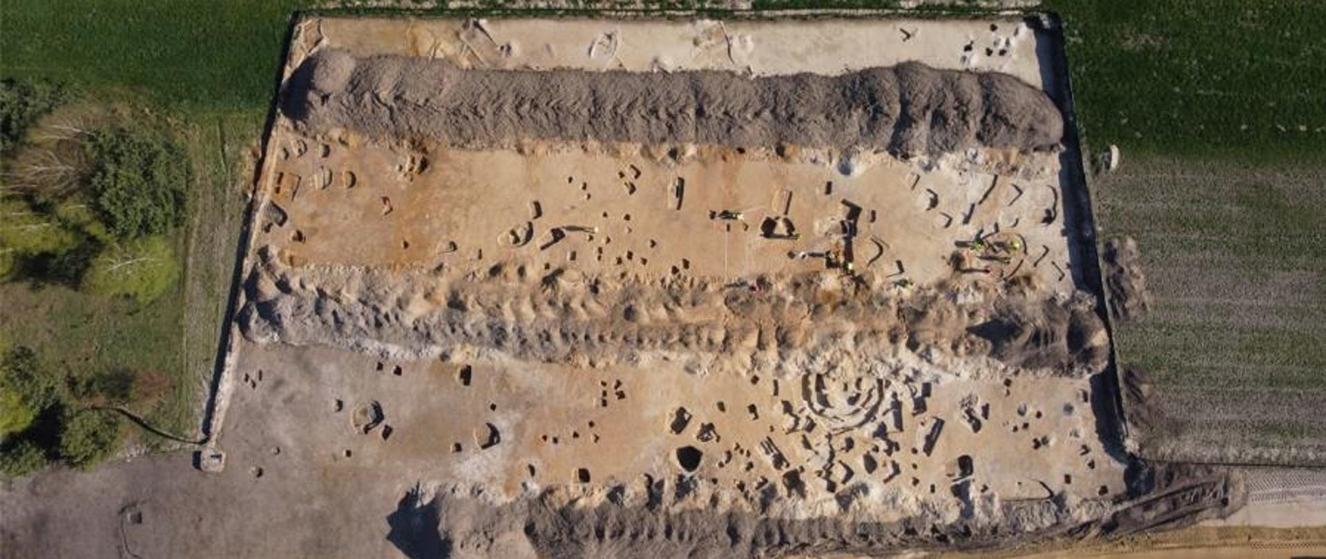 Słuchocin,_prace_na_stanowisku_budowa_A2_Ryczołek-Siedlce,_odc_IV_(fot_K_Drewniak)