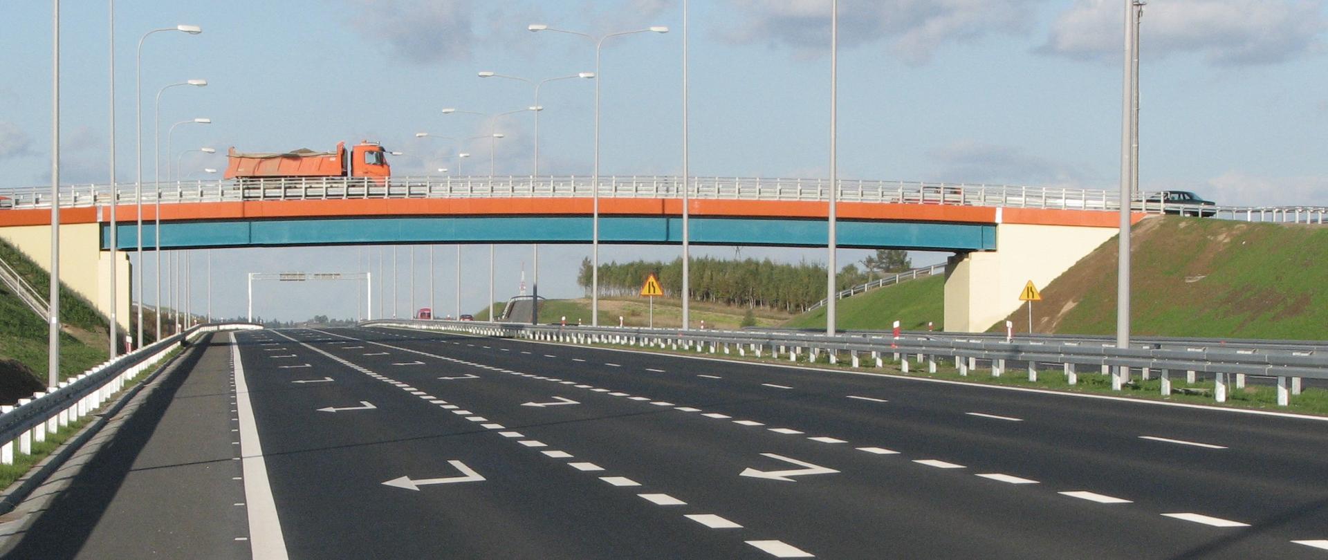 Wiadukt w Kajetanowie na drogą ekspresową S7 