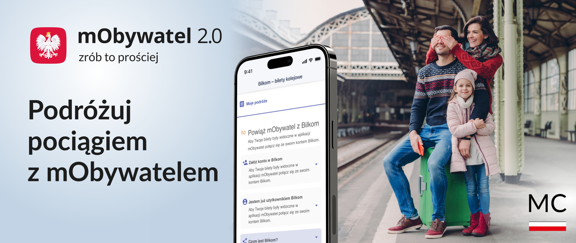 Tekst alternatywny: mObywatel 2.0 – zrób to prościej. Podróżuj pociągiem z mObywatelem. Logo Ministerstwa Cyfryzacji. Ekran smartfona, rodzina na peronie kolejowym.