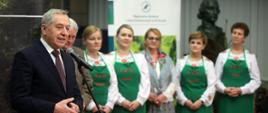 Koła gospodyń wiejskich promują zdrową żywność z polskich lasów 