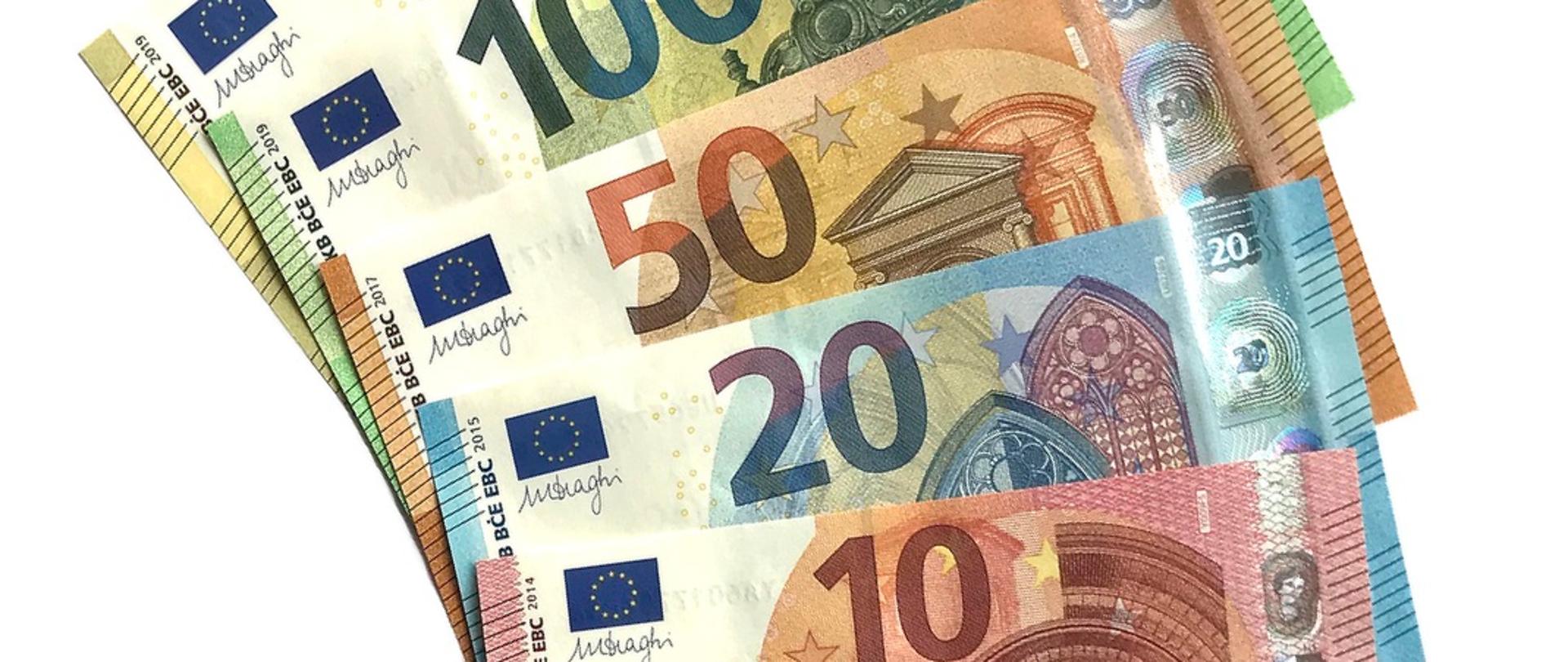 Banknoty euro Fot. Bericht / Wikimedia Commons (CC0-1.0)