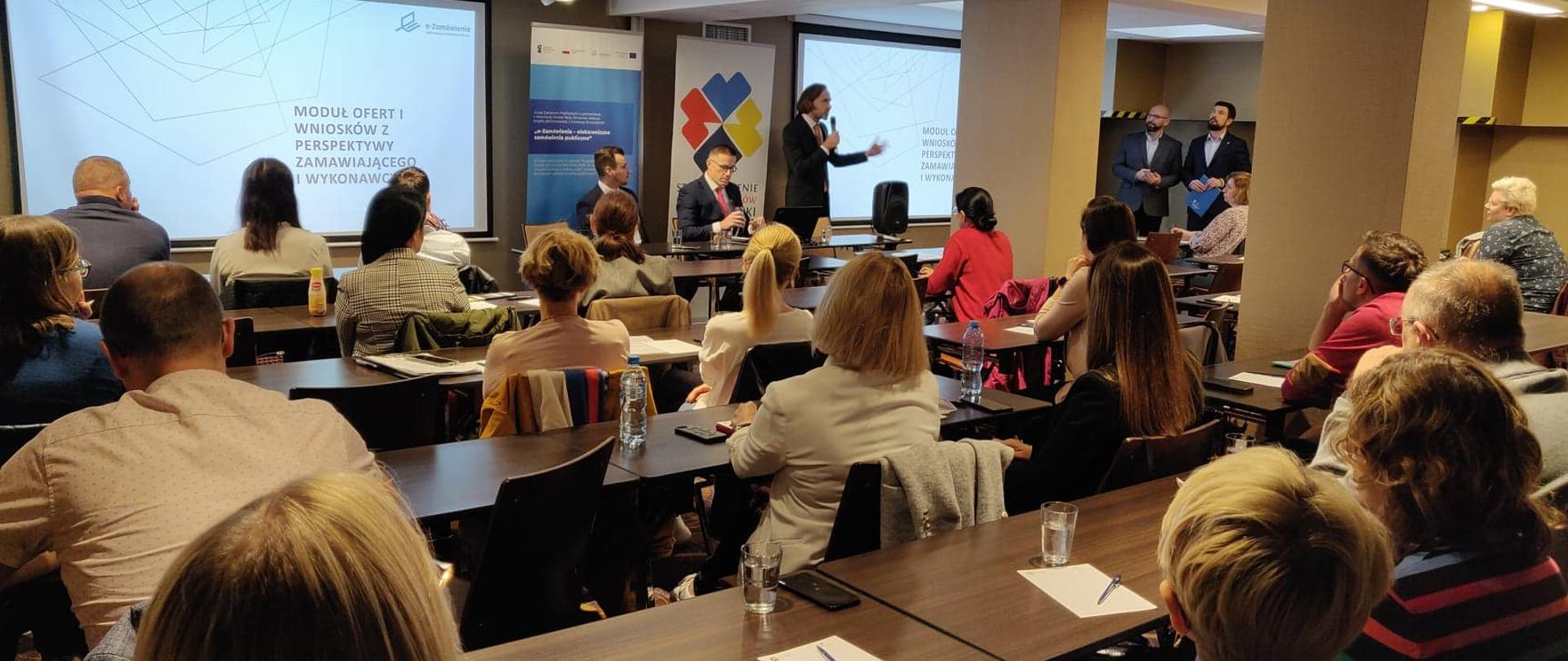 Z samorządami Wielkopolski o Platformie e-Zamówienia