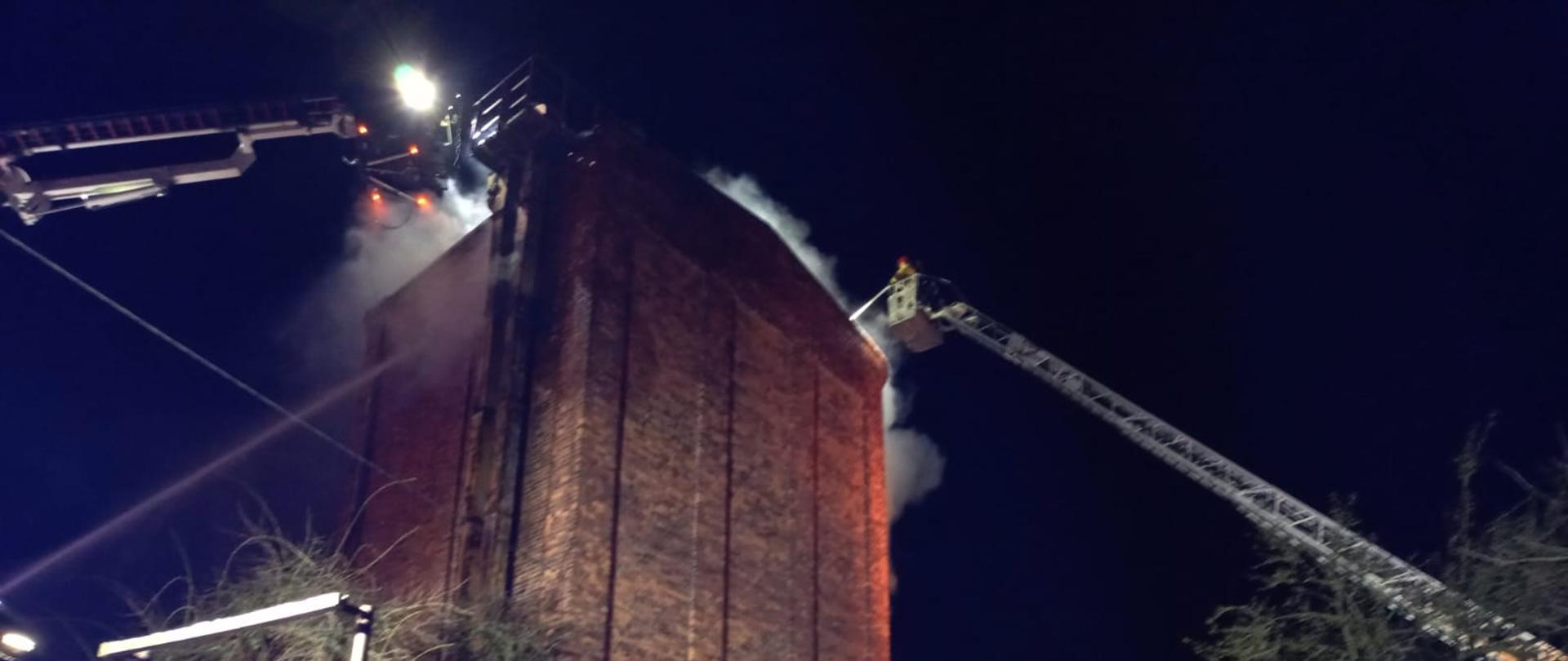 Gaszenie poddasza młyna