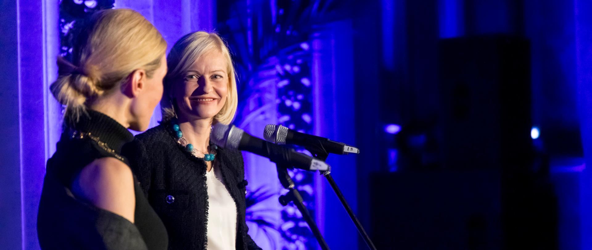 Chargé d'affaires a.i. RP w Madrycie Monika Krzepkowska i Dyrektor Instytutu Polskiego Maria Ślebioda