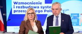 Ministra klimatu i środowiska Paulina Hennig-Kloska oraz prezes Polskich Sieci Elektroenergetycznych Grzegorz Onichimowski
