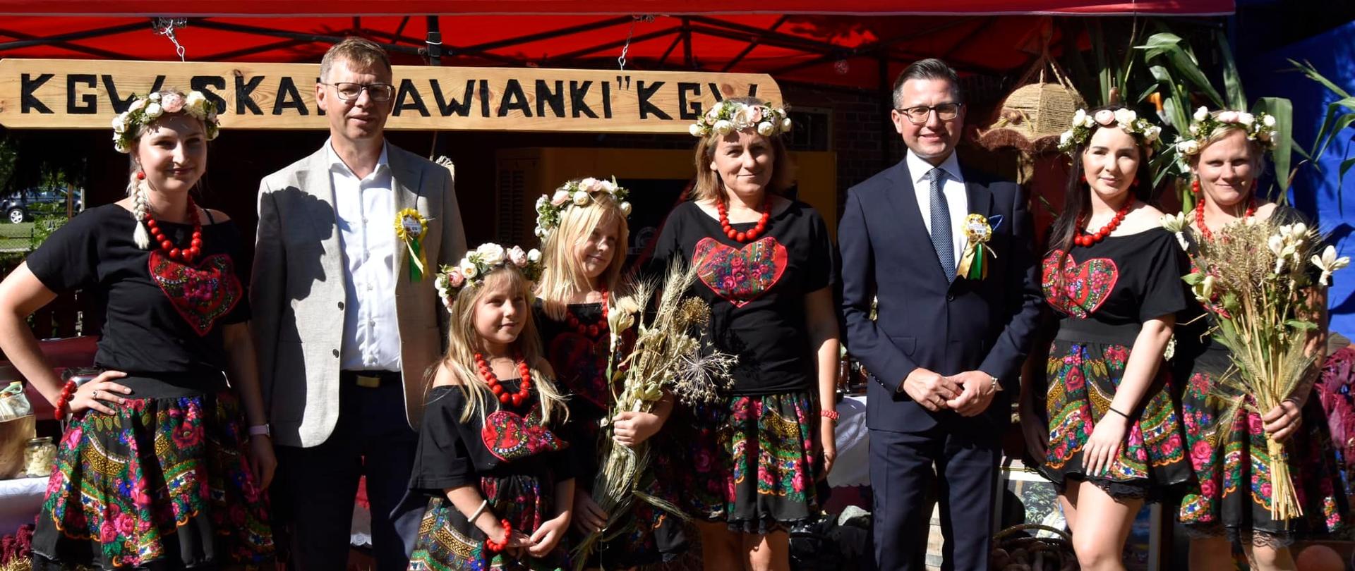 Wojewoda Artur Chojecki dziękował rolnikom podczas dożynek powiatowo-gminnych w Barcianach