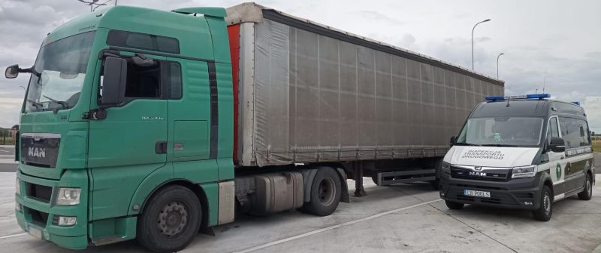 Widok pojazdu zatrzymanego do kontroli