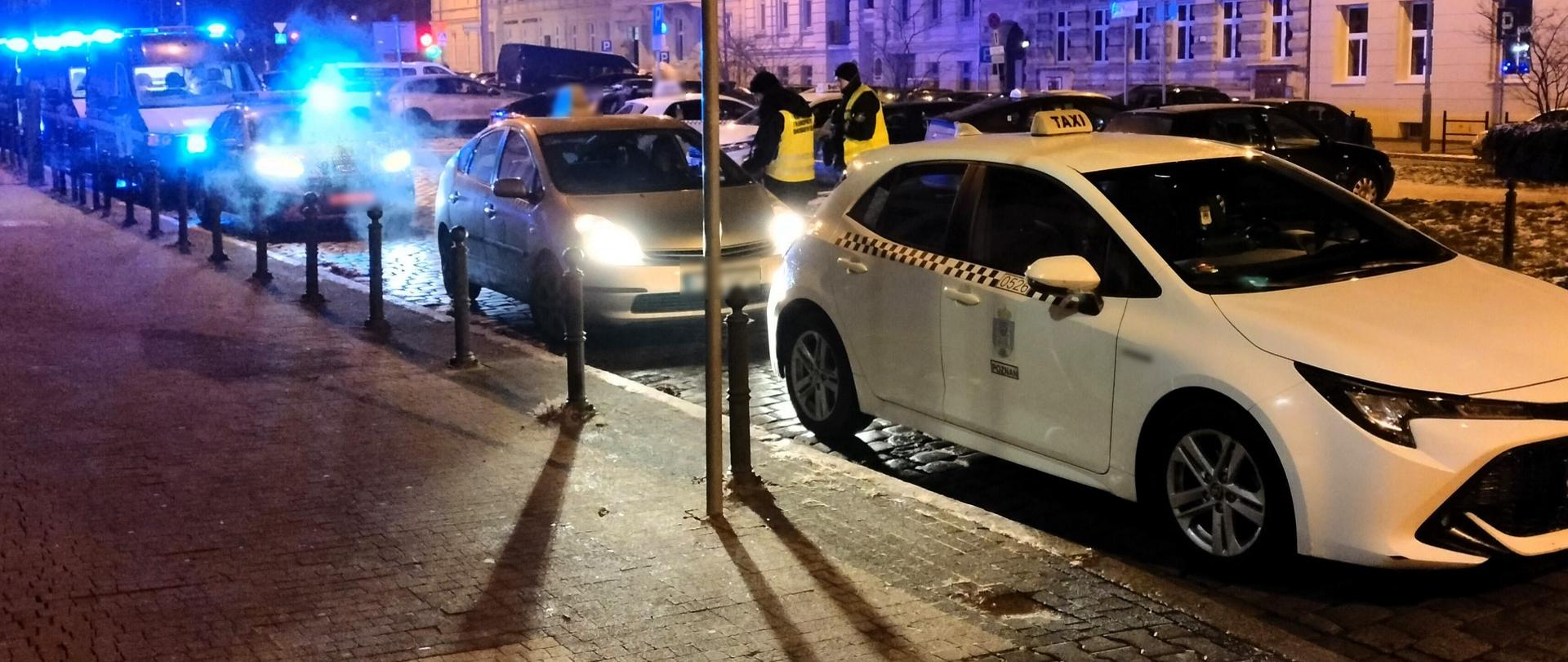 Wielkopolscy inspektorzy ze służbami i pracownikami miasta kontrolowali taksówki 