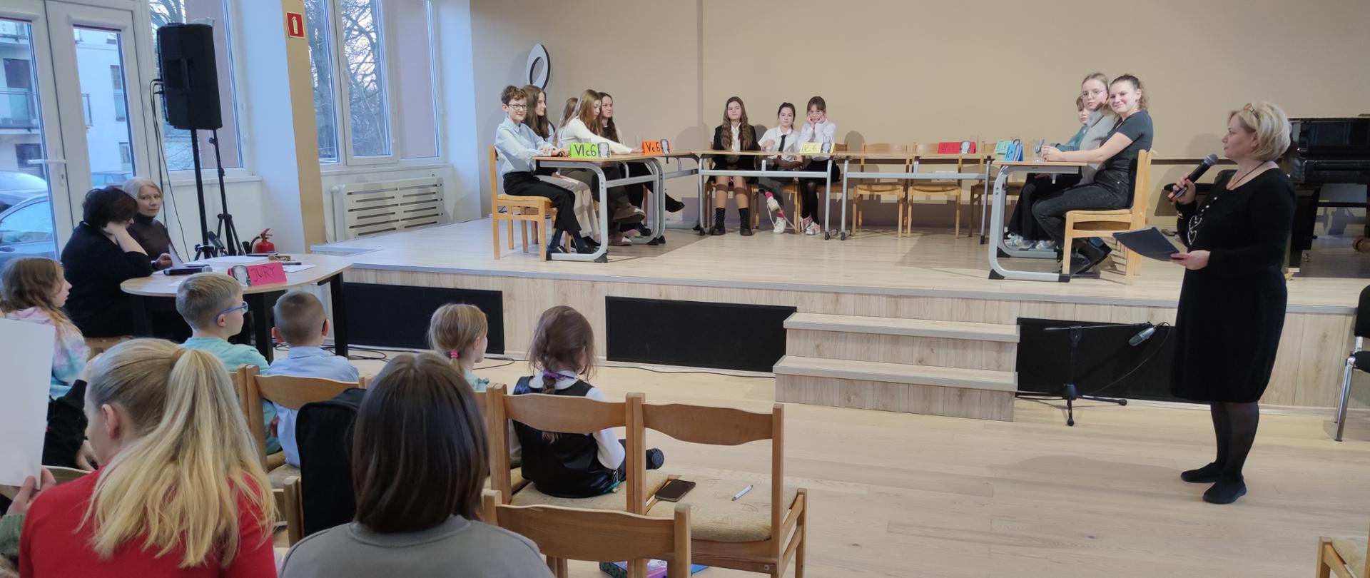 uczestnicy szkolnego konkursu