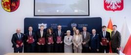 Podpisanie umów w ramach Rządowego Funduszu Rozwoju Dróg z przedstawicielami jednostek samorządu terytorialnego w powiatach: sieradzkim, łaskim, łódzkim wschodnim i zduńskowolskim. 