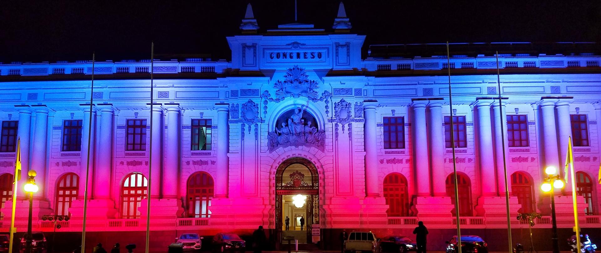 Iluminacja_Kongresu_w_Limie_(3)