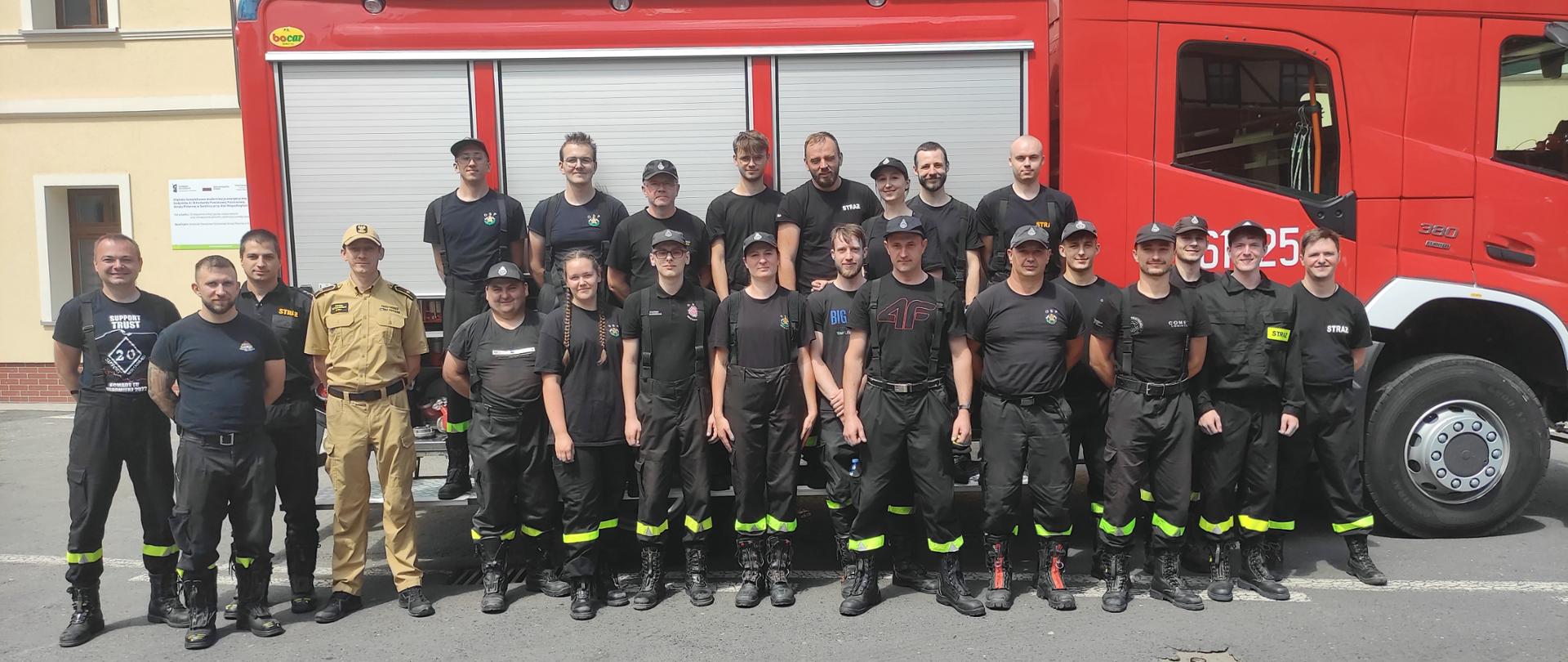 Zdjęcie ze szkolenia podstawowego OSP.