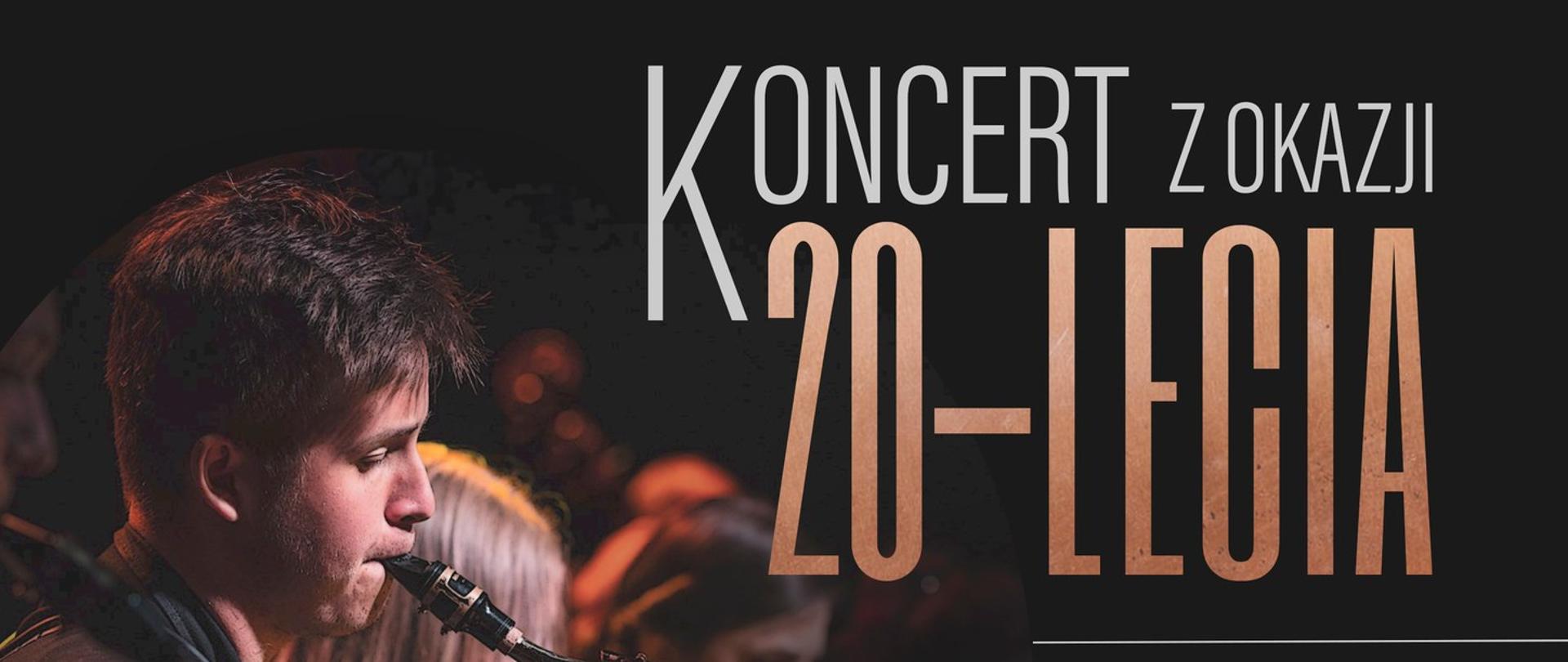 na ciemnym tle ujęcia koncertu