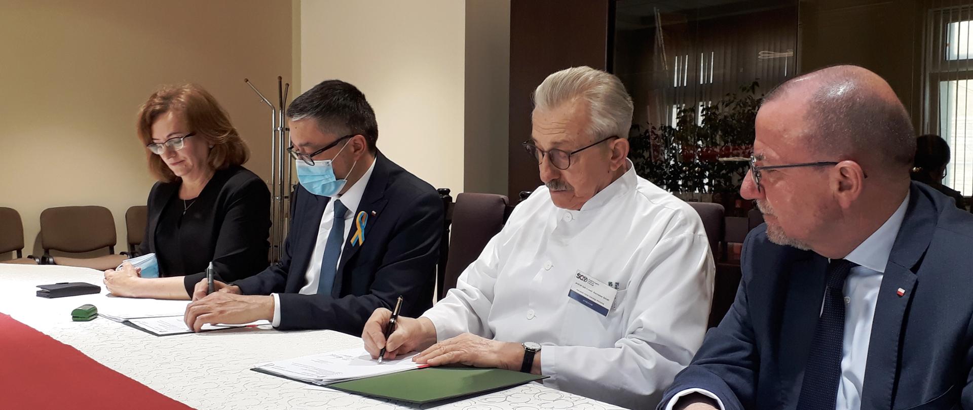 Termomodernizacja pozwoli zmniejszyć zużycie energii i koszty funkcjonowania kieleckiego centrum onkologicznego (woj. świętokrzyskie). ŚCO SPZOZ z dofinansowaniem NFOŚiGW