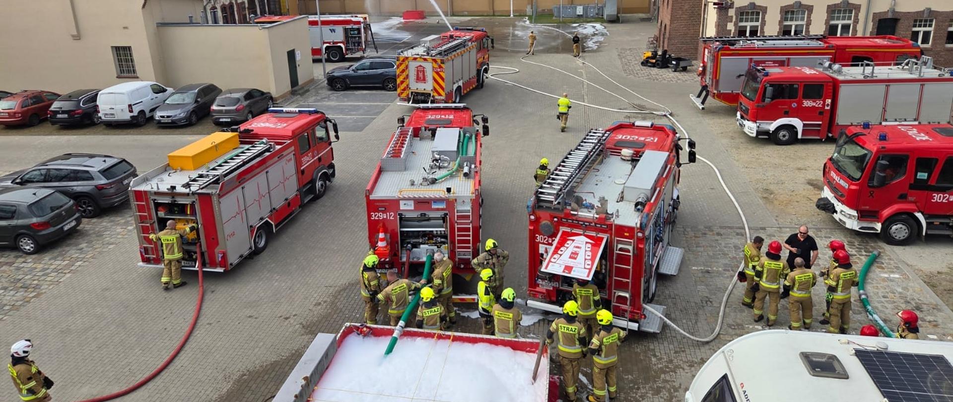 Przetłaczanie środka gaśniczego