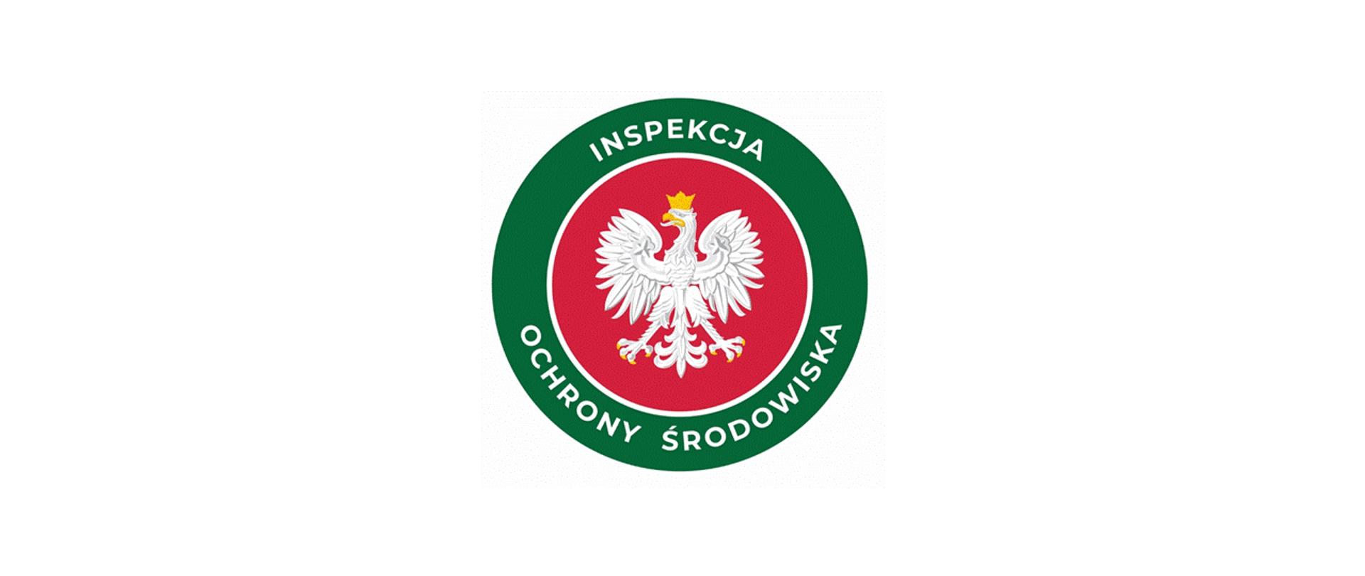 Okrągłe logo Inspekcji Ochrony Środowiska. Godło Polski, Orzeł w koronie, na czerwonym tle umieszczone wewnątrz zielonego okręgu z napisem Inspekcja Ochrony Środowiska.