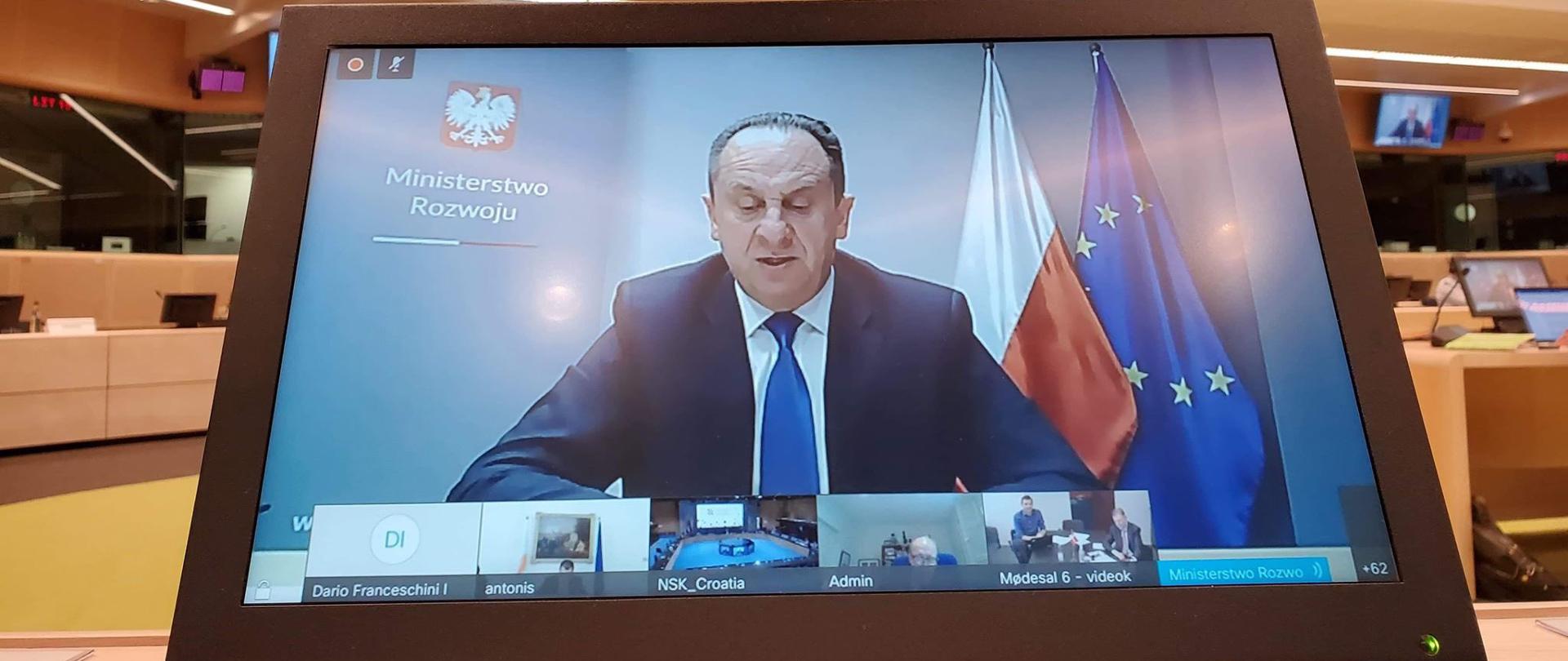 gut_mostowy_na_Slajder