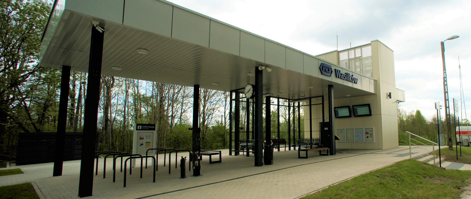 Nowy budynek dworca w Wasilkowie