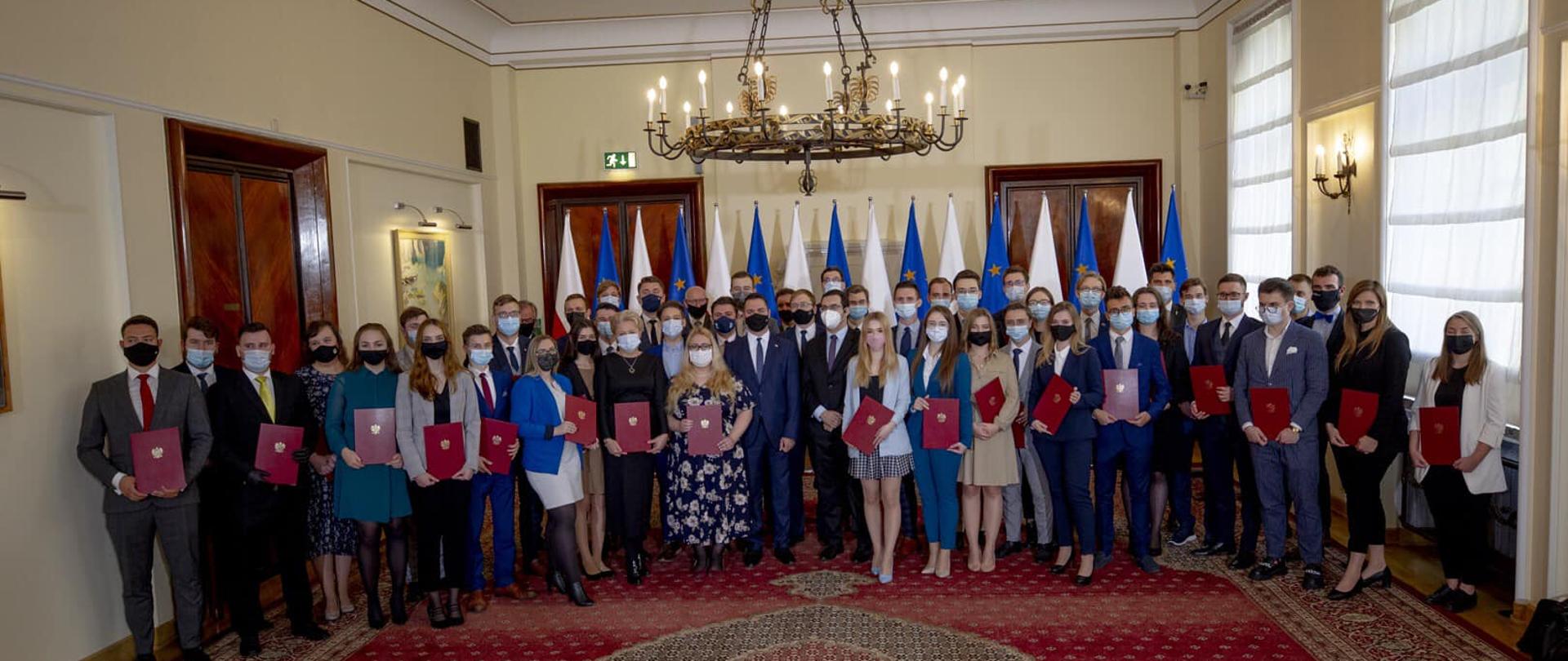 246455457_258322616306308_5590686946504381551_n