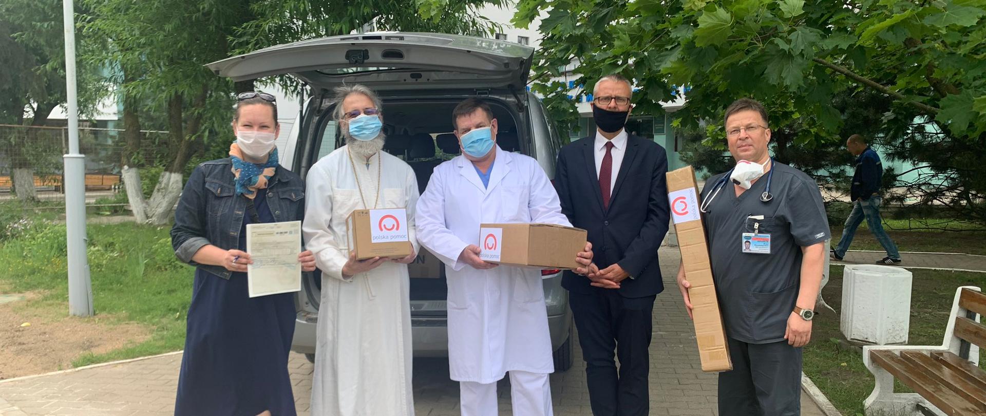 Перадача гуманітарнай дапамогі 