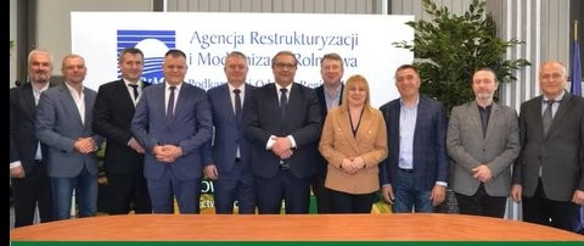 Uczestnicy spotkania dotyczącego rozwoju rolnictwa na Podkarpaciu 