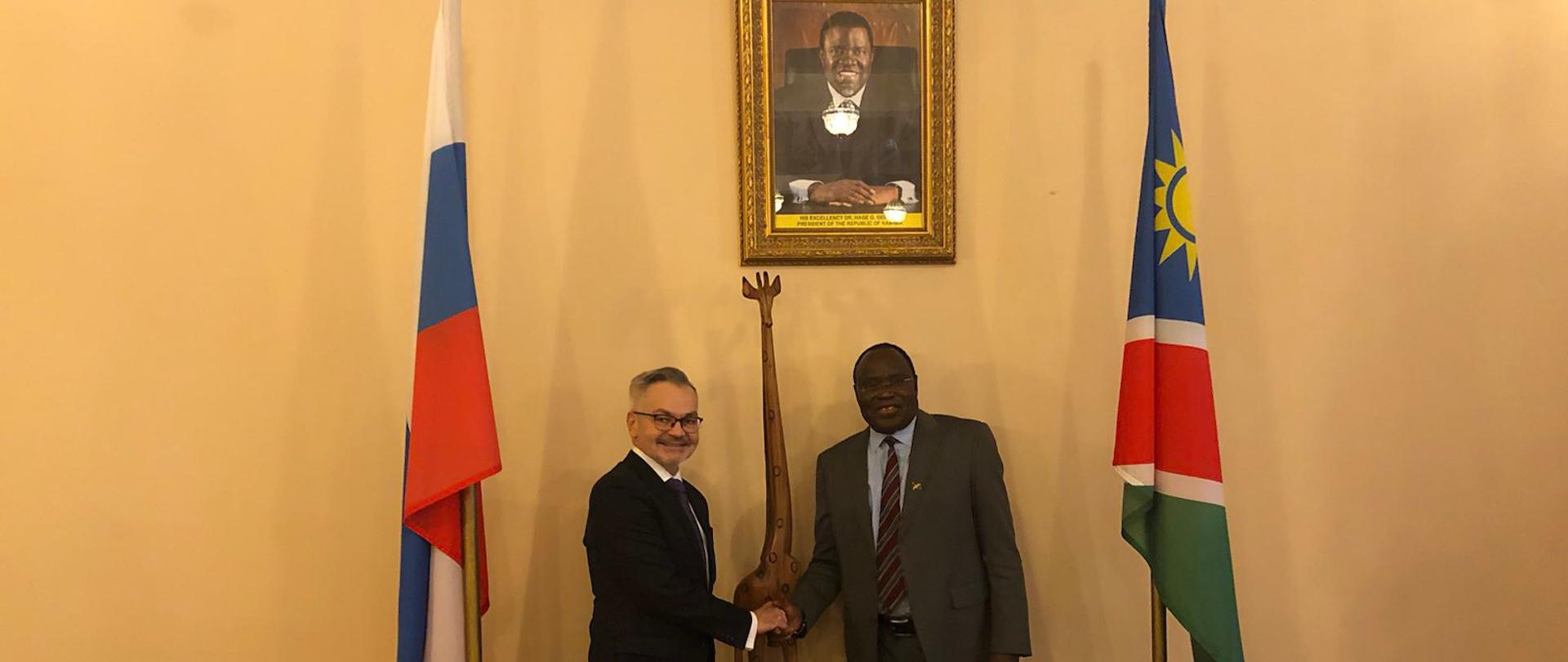 7938AC20-D982-4385-B4A3-06B787DEC86D