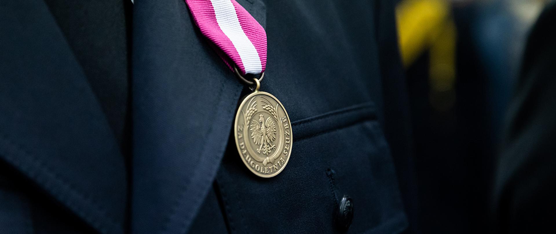 Odznaczenia i awanse dla strażaków 