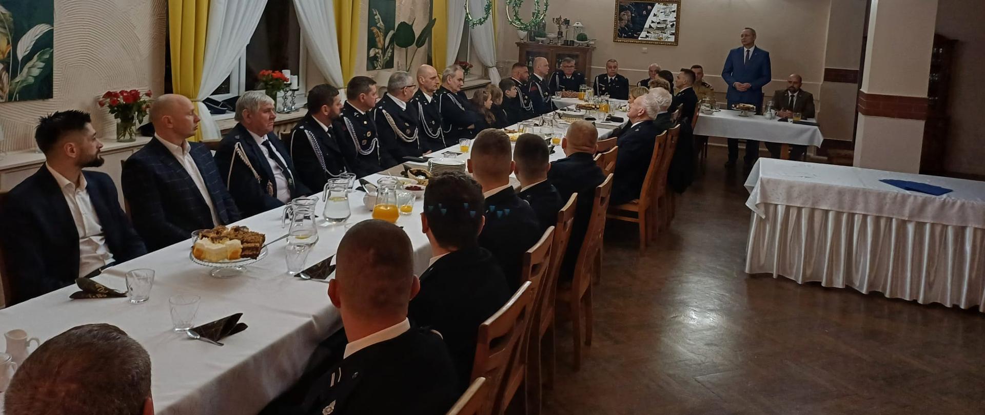 Zdjęcie przedstawia uczestników zebrani OSP w Główczycach
