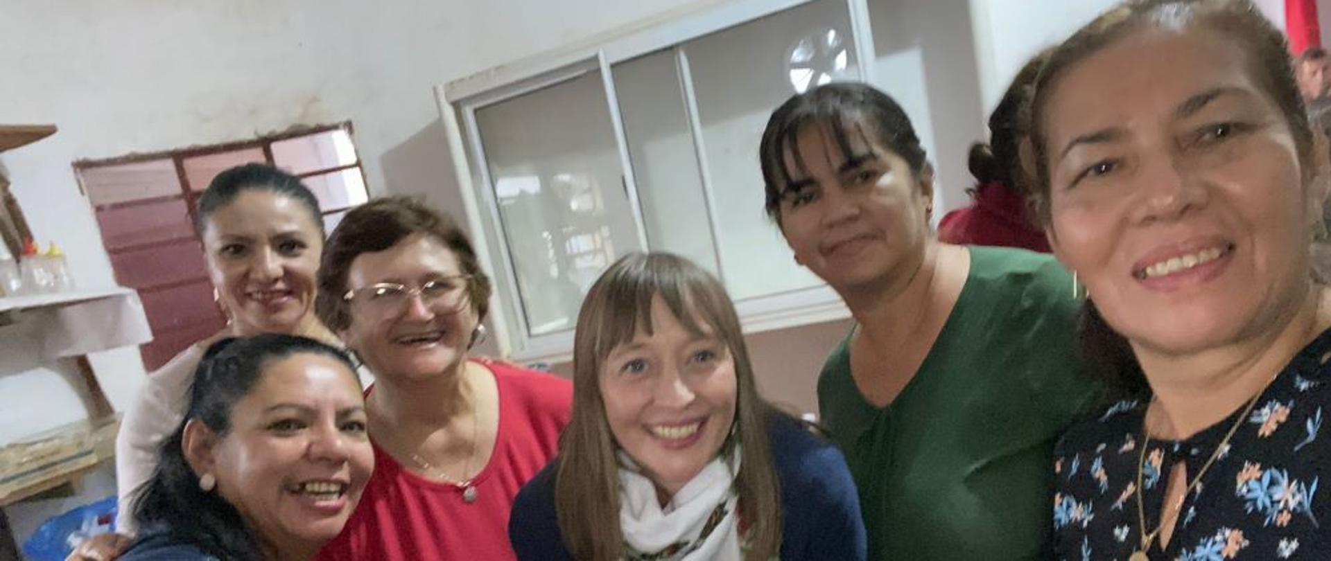 W Carmen del Paraná, Aleksandra Piątkowska uczestniczyła w obchodach Świeta Narodowego Trzeciego Maja, zorganizowanymi przez Związek Polaków w Paragwaju.