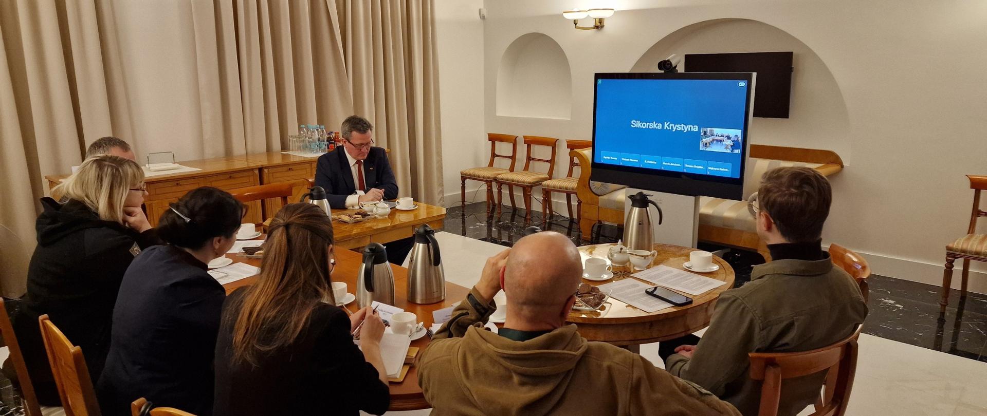 Rozmowa o polskich procedurach przewozu pomocy humanitarnej z Litwy dla Ukrainy via Polska