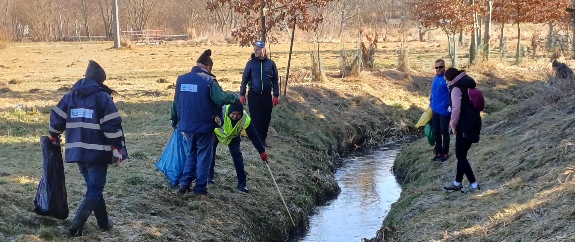 Sprzątanie rzeki Białka