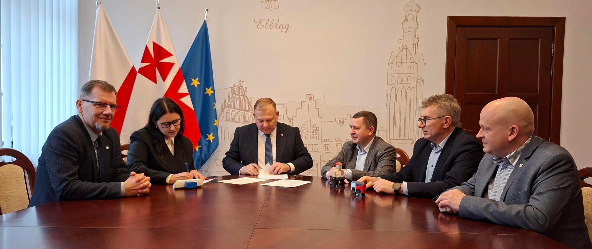 podpisanie porozumienia z Elblągiem