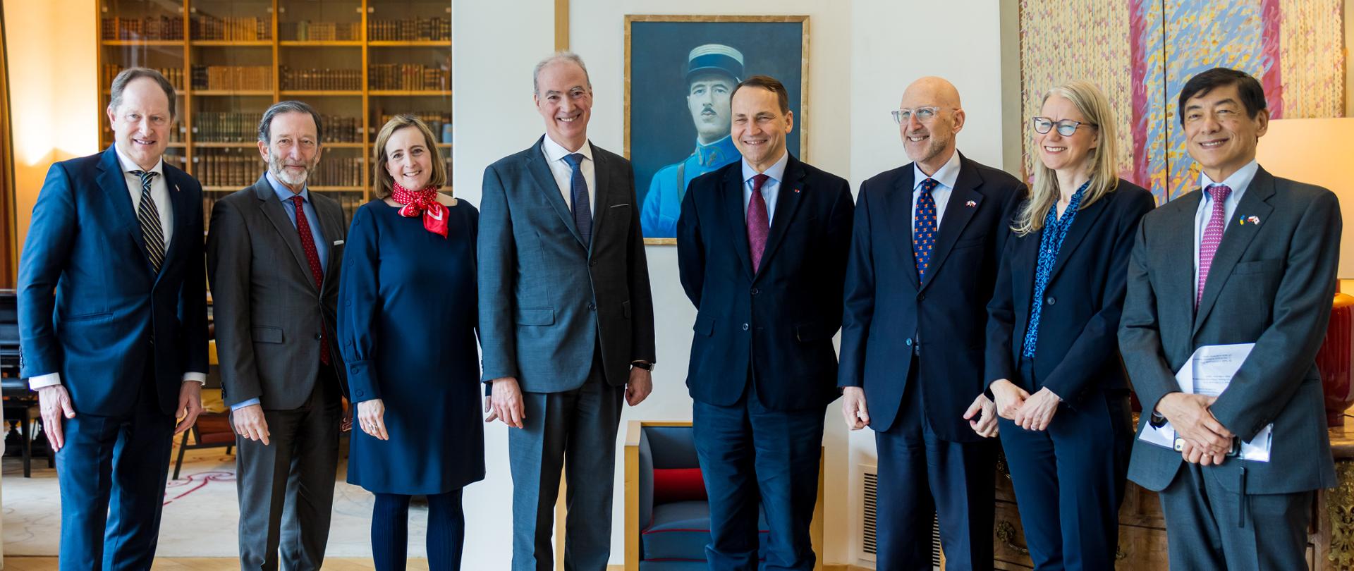 Minister Radosław Sikorski spotkał się z Ambasadorami Grupy G7