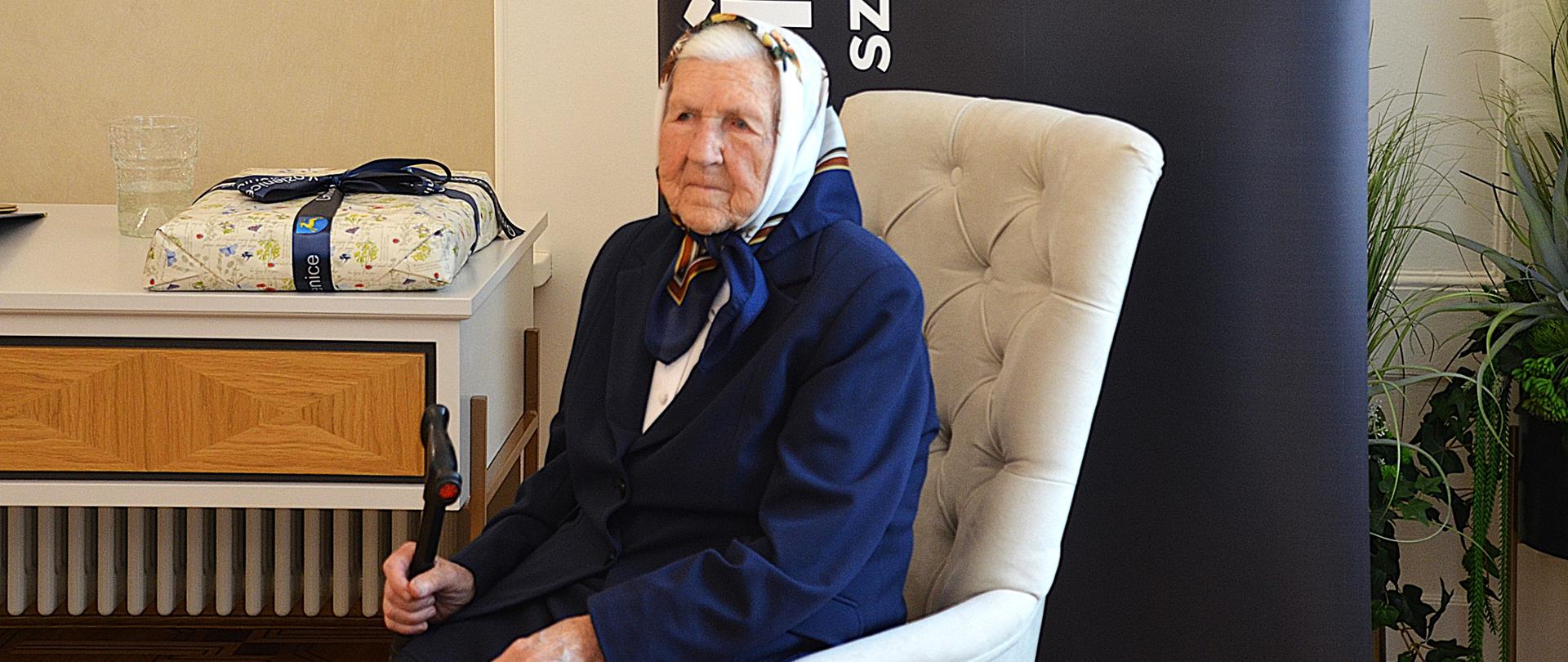 Na zdjęciu widać kobietę