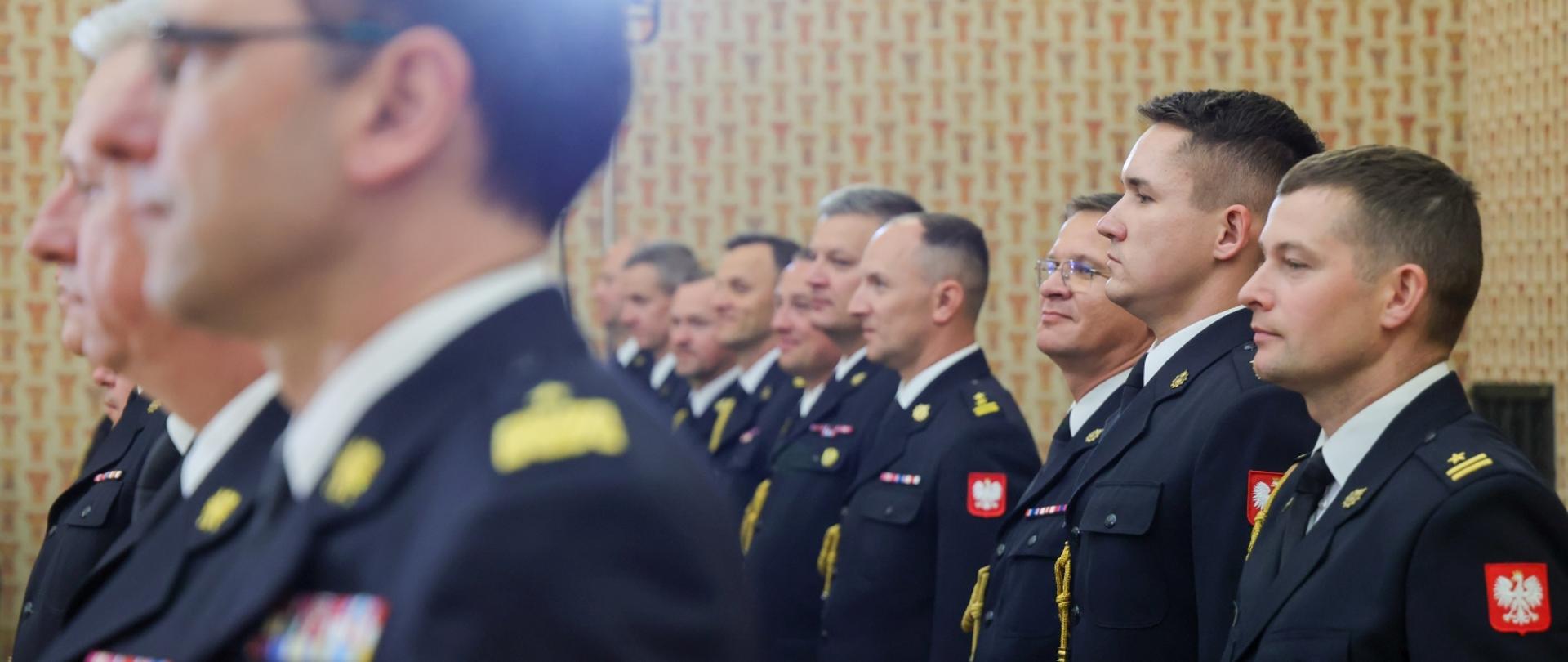 Wyróżnienie dla dowódców operacyjnych modułu FGGG Poznań w Kancelarii Prezesa Rady Ministrów - Pożar Puszczy Solskiej