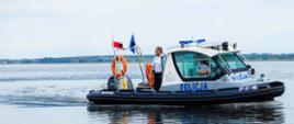 Patrol policji na Jeziorsku 