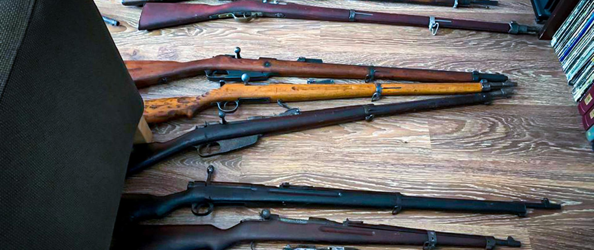 Kolejne zatrzymania i zarzuty w śledztwie Lubelskiego pionu PZ PK dotyczącego nielegalnego handlu bronią