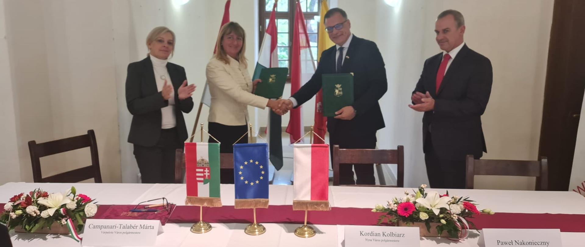 umowa o współpracy partnerskiej między Nysą a Várpalota_1