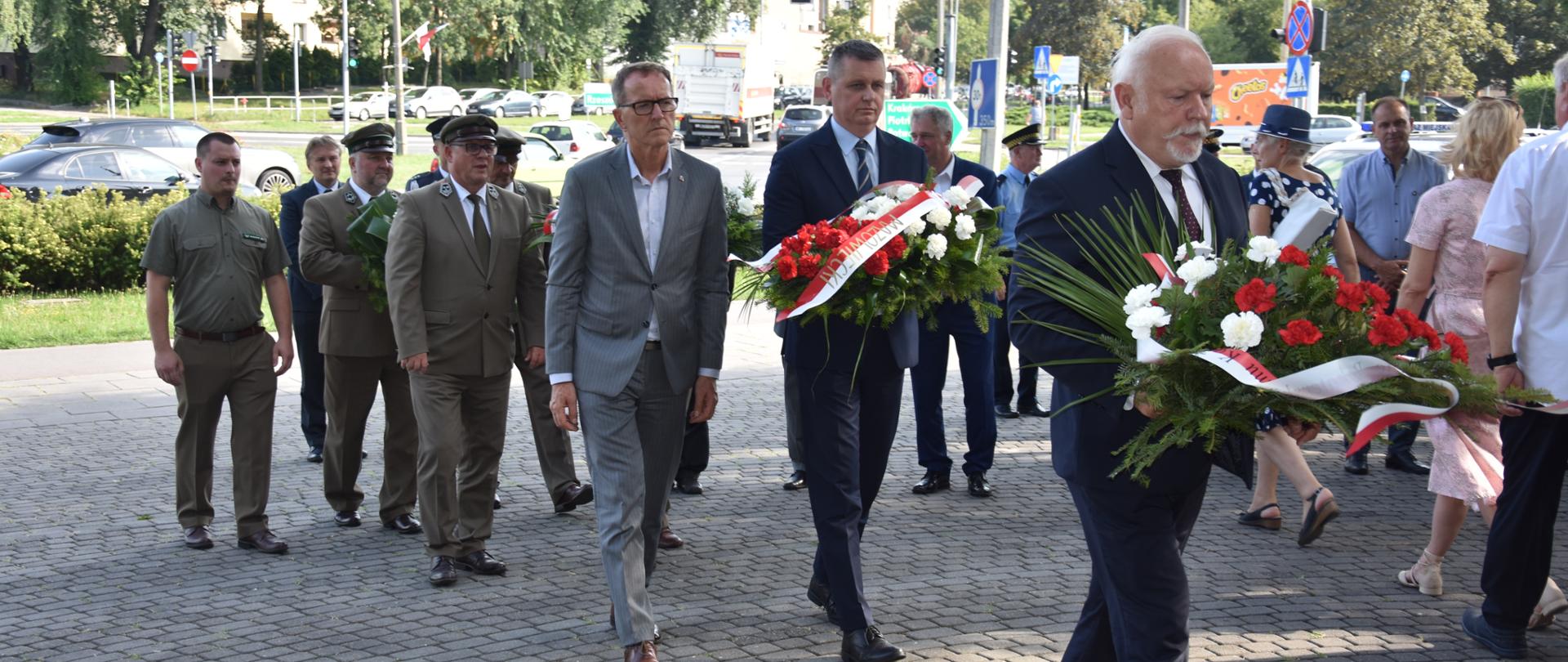Uroczystości upamiętniające 46. rocznicę śmierci ks. Romana Kotlarza