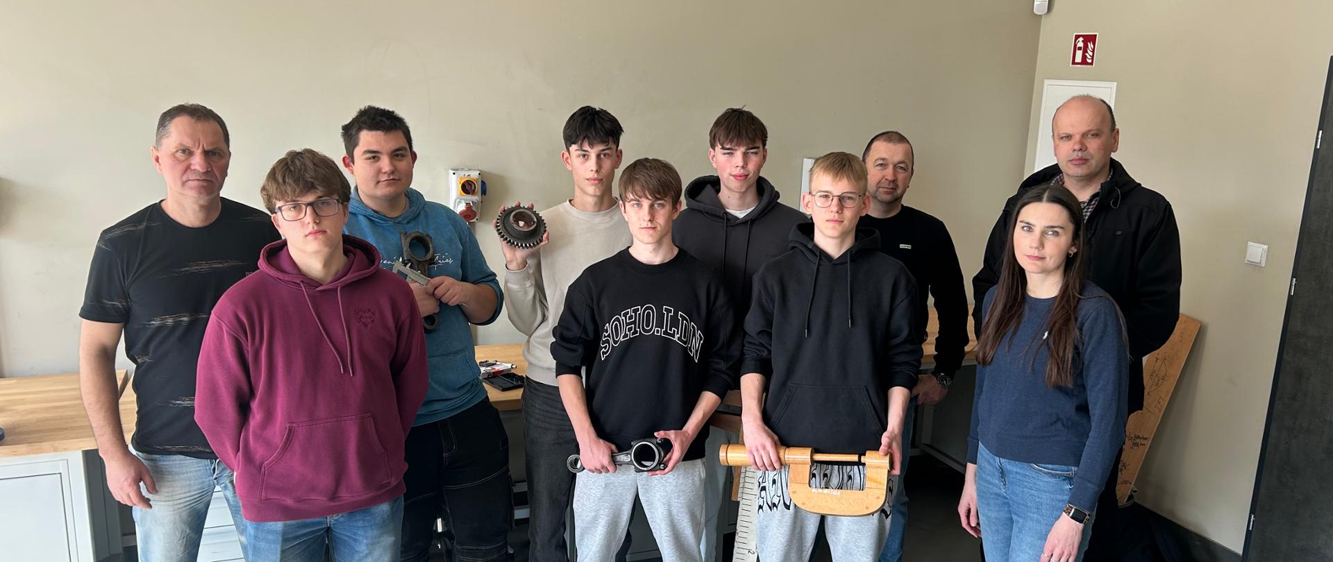 Uczestnicy konkursu meteorologicznego 