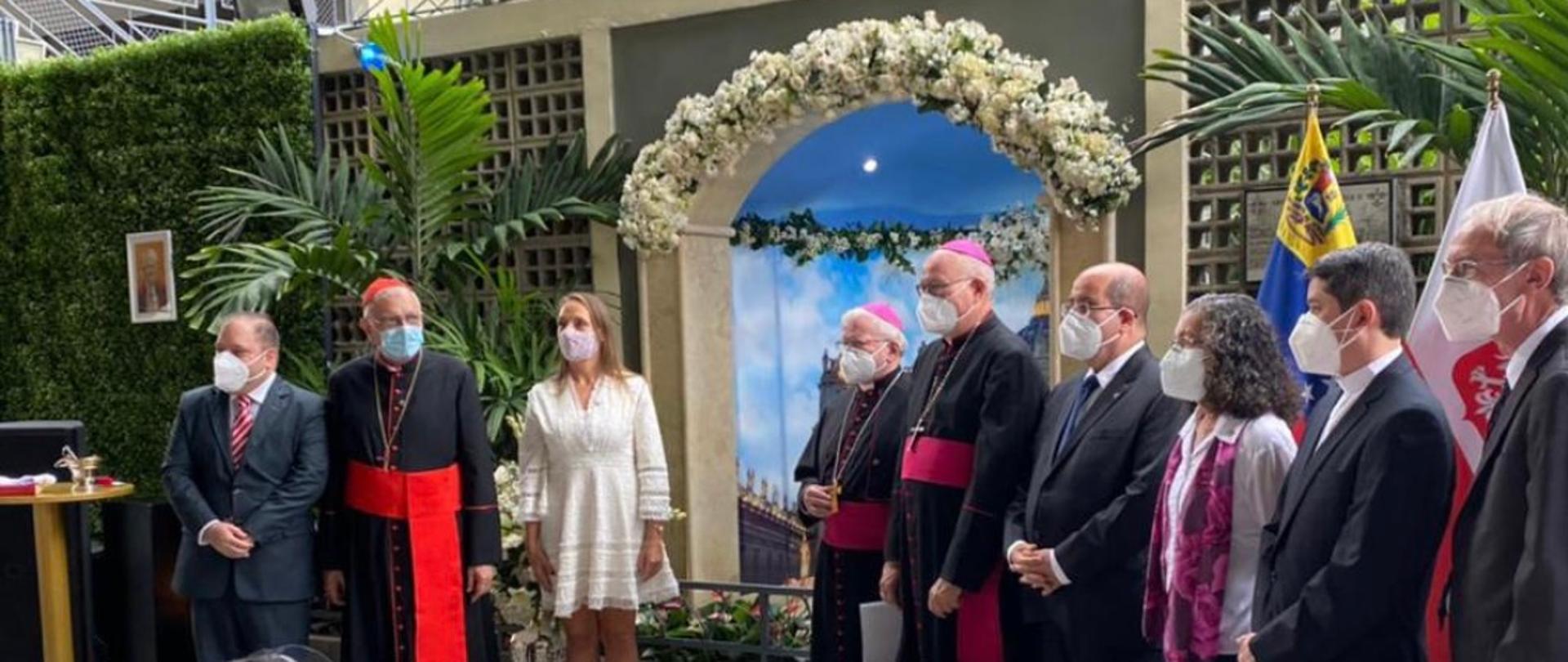 gruta JPII San Agustin