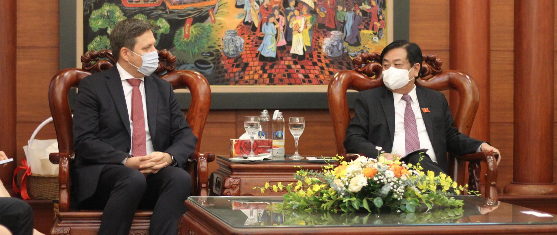 27/10/2021 Hanoi, Spotkanie Ambasadora RP w Hanoi Wojciecha Gerwela z Ministrem Rolnictwa i Rozwoju Wsi Wietnamu Lê Minh Hoanem. Fot. Victoria Huyen Nguyen / Amb. RP w Hanoi