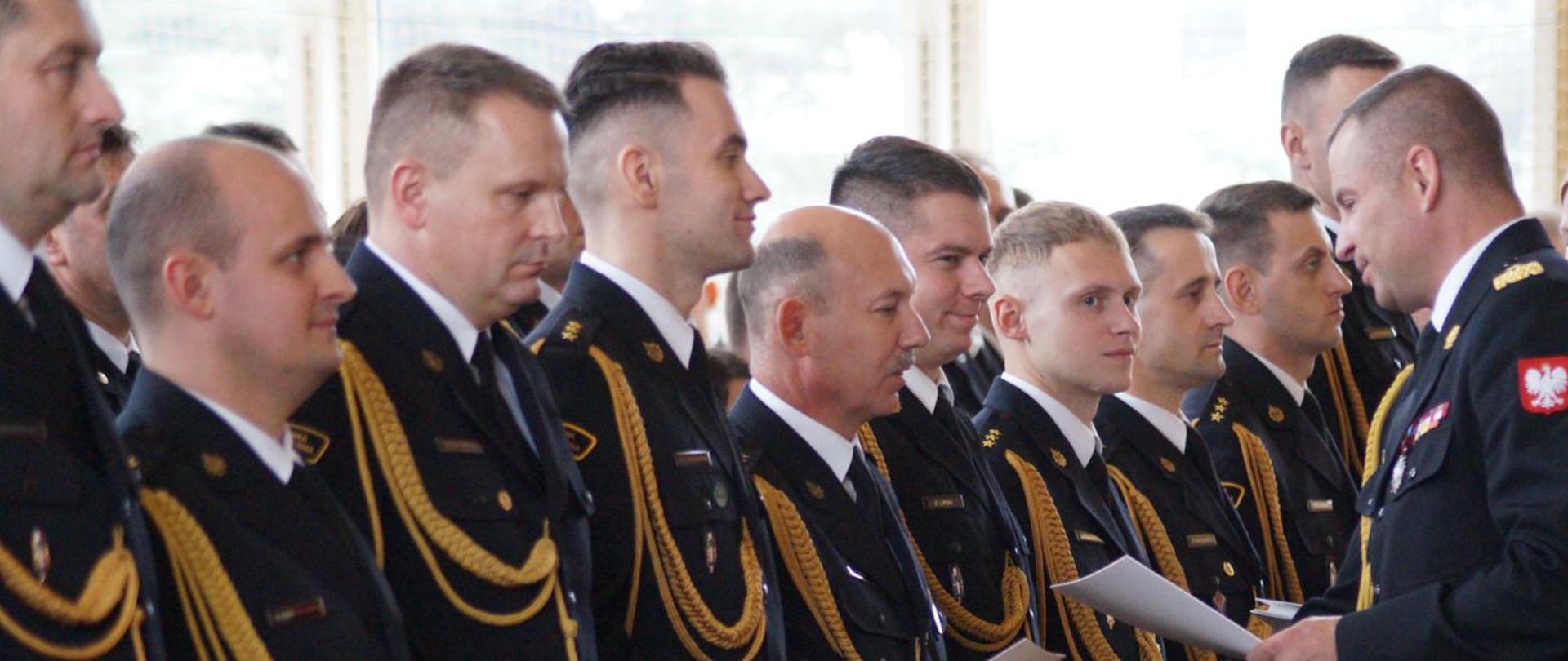 Uroczysta zbiórka z okazji Narodowego Święta Niepodległości.