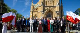 Uczestnicy obchodów Narodowego Święta 3 Maja 