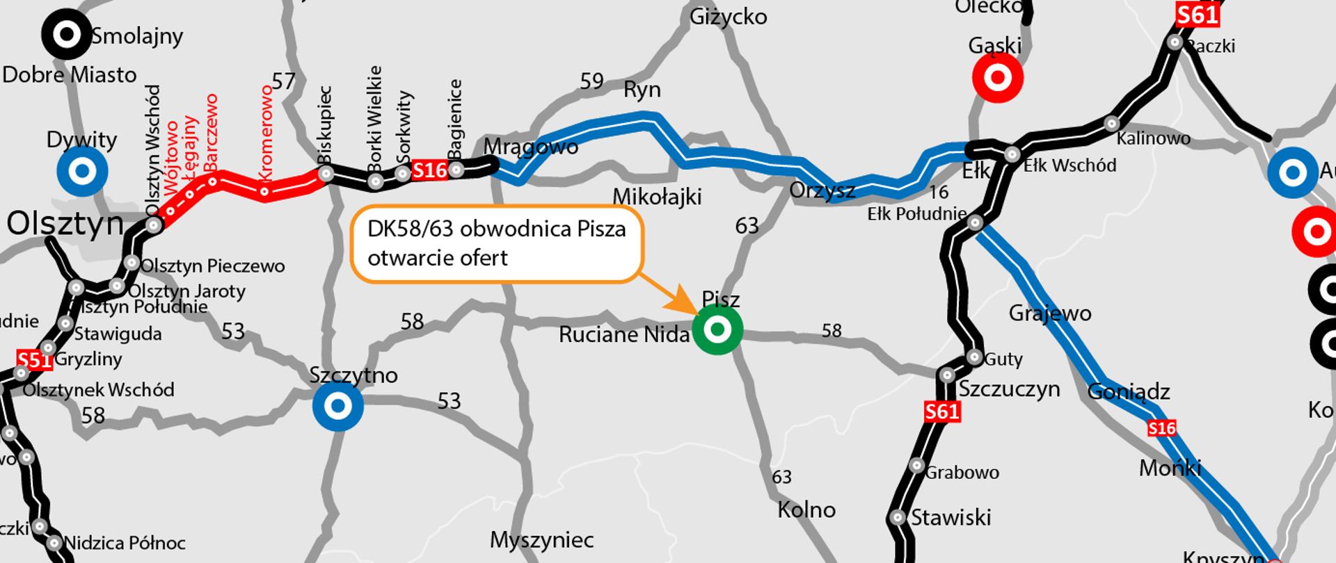 Mapa drogowa przedstawiająca sieć dróg krajowych w północno-wschodniej Polsce, z zaznaczonymi odcinkami w różnych etapach realizacji. Na mapie wyróżniono obwodnicę Pisza w ciągu dróg krajowych DK58 i DK63 – oznaczoną zielonym okręgiem i pomarańczową strzałką z napisem „DK58/63 obwodnica Pisza otwarcie ofert”. Kolory linii oznaczają status inwestycji: czarne – istniejące, czerwone – w realizacji, niebieskie – w przetargu, jasnoniebieskie – w przygotowaniu. W tle widoczne są nazwy miast, m.in. Olsztyn, Mrągowo, Pisz, Ełk, Łomża, Suwałki.